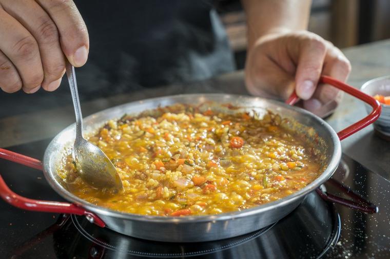 5 VRSTA NAMIRNICA KOJE MOŽETE JESI UVEK I U SVAKOJ PRILICI A DA NE RAZMIŠLJATE O VIŠKU KILOGRAMIMA: Čak i pred spavanje