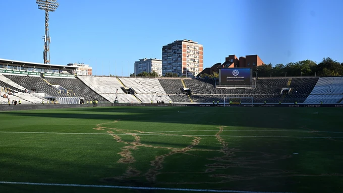 KATASTROFA U HUMSKOJ, a derbi uskoro počinje: Na ovome će Partizan i Zvezda igrati najveću utakmicu srpskog fudbala /VIDEO/